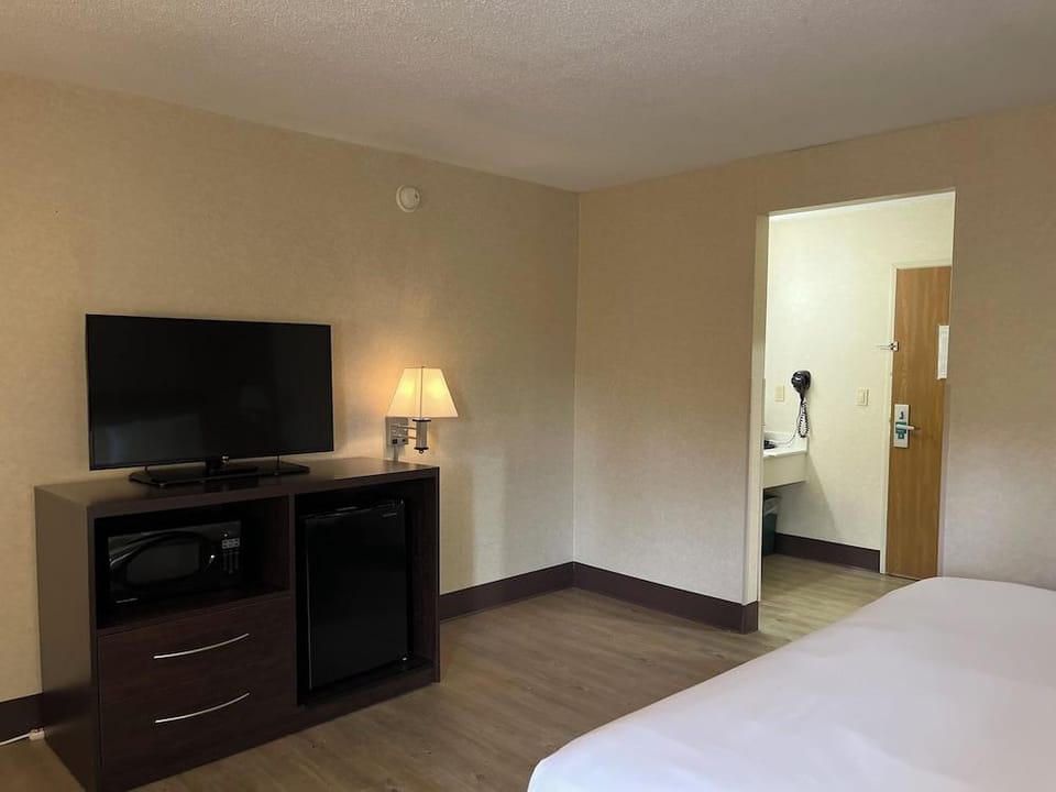 Econo Lodge Arena Hotel in Wilkes-Barre
