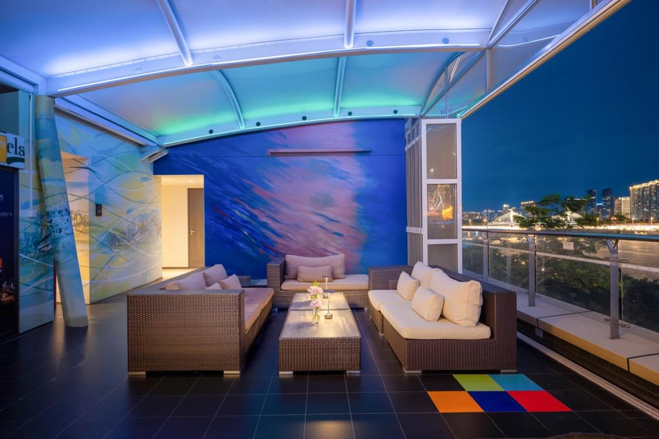Bar/lounge