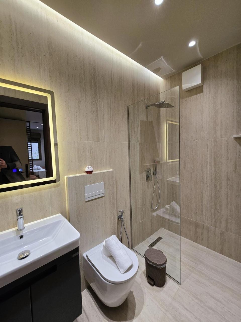 SOLs Center Rooms Hotel in Tirana