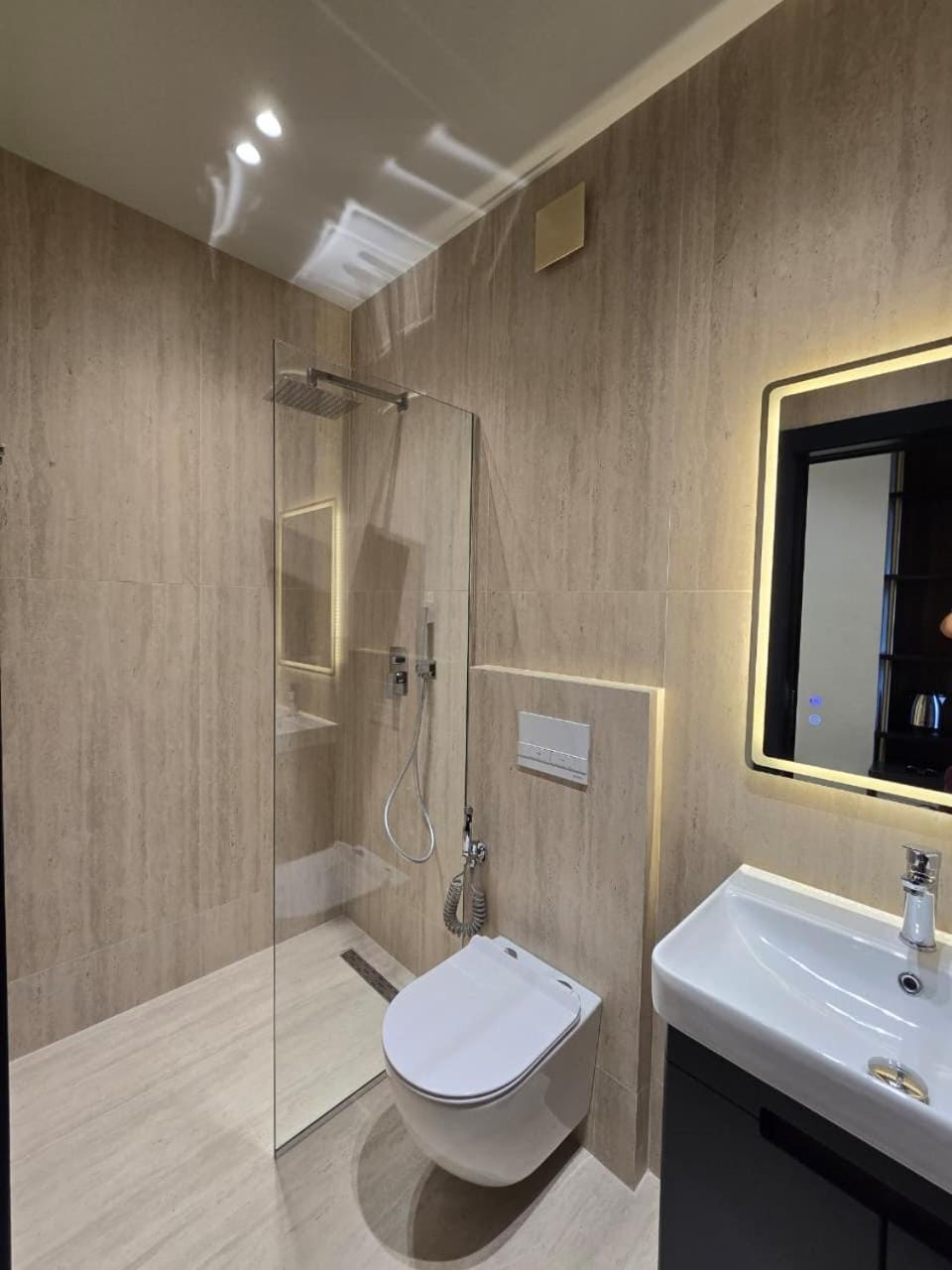 SOLs Center Rooms Hotel in Tirana