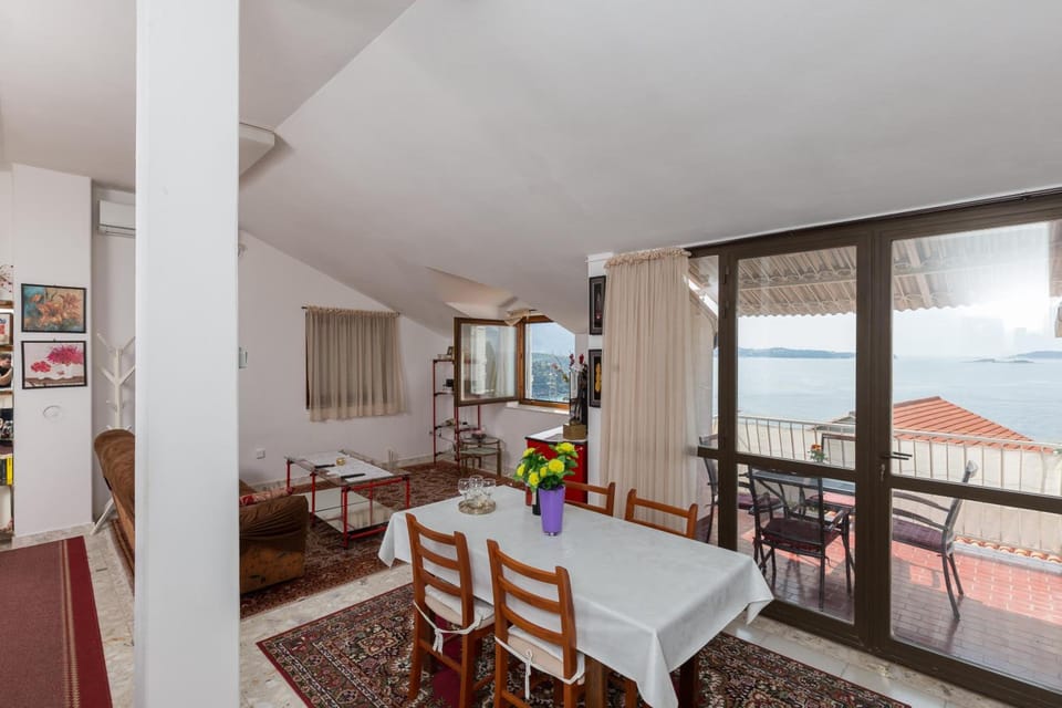 Apartments Kisic Hotel in Mlini