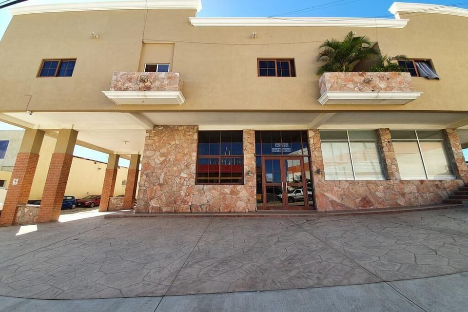 Hotel Colonos By Rotamundos Hotel in Cabo San Lucas