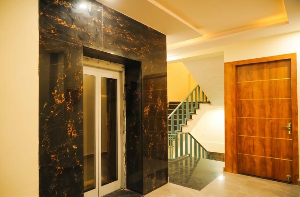 Bunk Hostel Tapovan Hotel in Rishikesh