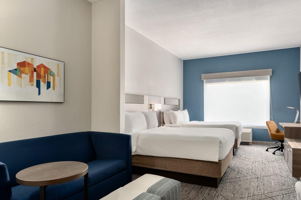 Suite room