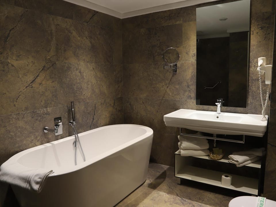 Mondial Hotel Hotel in Tirana