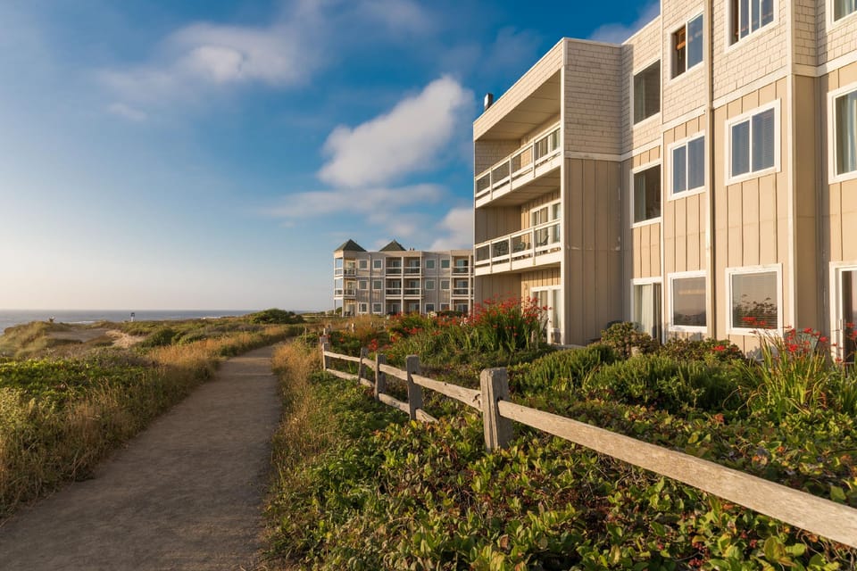 Overleaf Lodge and Spa Hotel in Yachats
