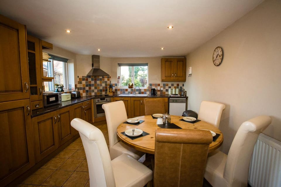 Millmoor Farm Holidays Lodge in Wales