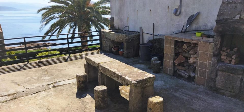 Apartamentos o Almacen Apartment hotel in Fisterra