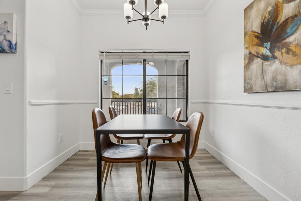 CozySuites Chandler 2BR with 2 pools + Jacuzzi! 13 Apartment hotel in Chandler