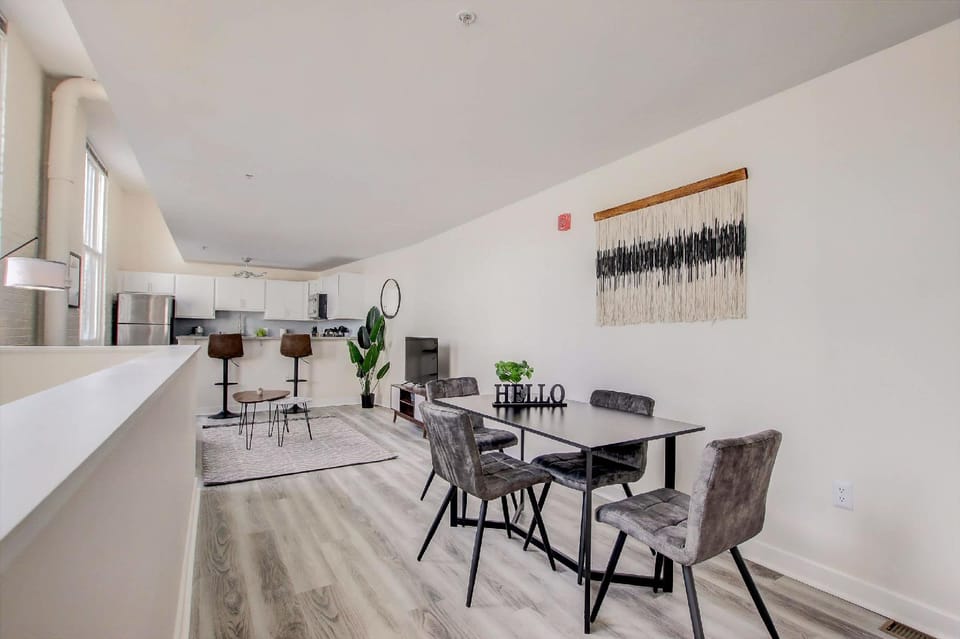 CozySuites 2BR - 2BA with Skybridge Access #1 Apartment hotel in Indianapolis