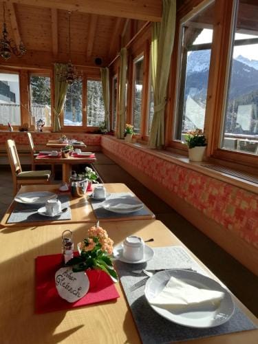 Hotel Garni Isarlodge Wiesenhof Hotel in Tyrol