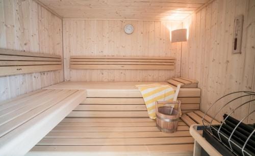 Hotel Garni Isarlodge Wiesenhof Hotel in Tyrol