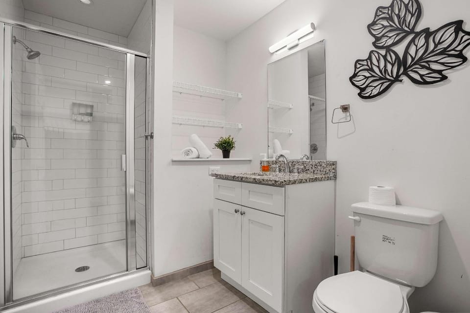 CozySuites Stunning 1BR in Downtown Pitts 43 Apartment hotel in Pittsburgh