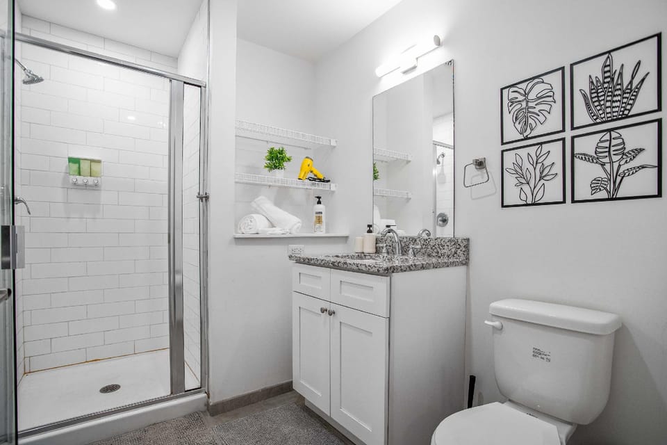 CozySuites Stunning 1BR in Downtown Pitts 38 Apartment hotel in Pittsburgh