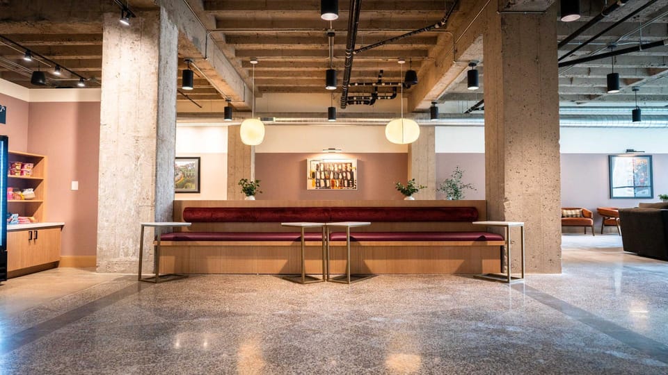 Roami at Century Plaza | Convention Ctr |1BR Loft Apartment hotel in Loring Park
