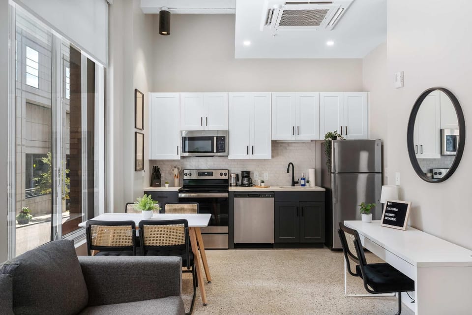 Spacious 2BR Condo | CozySuites Textile Apartment hotel in Cincinnati