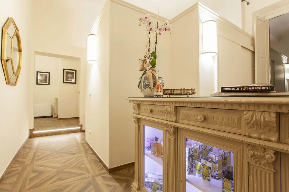 Palazzo Martellini Residenza d'epoca Apartment hotel in Florence