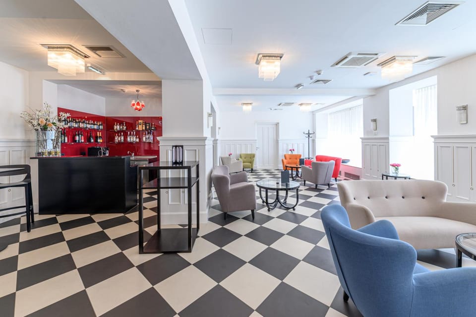 Bar/lounge