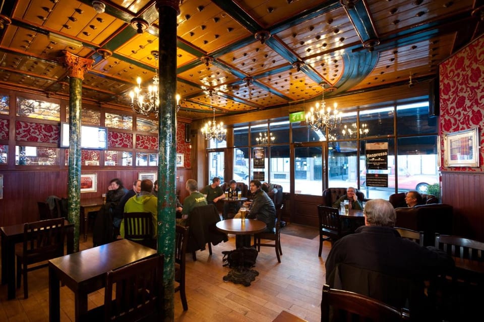 Bar/lounge