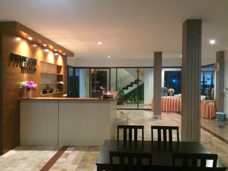 Phuthan Hotel Suratthani Hotel in Surat Thani Changwat