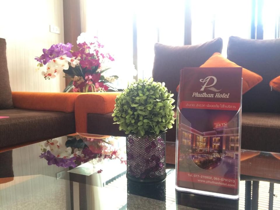Phuthan Hotel Suratthani Hotel in Surat Thani Changwat