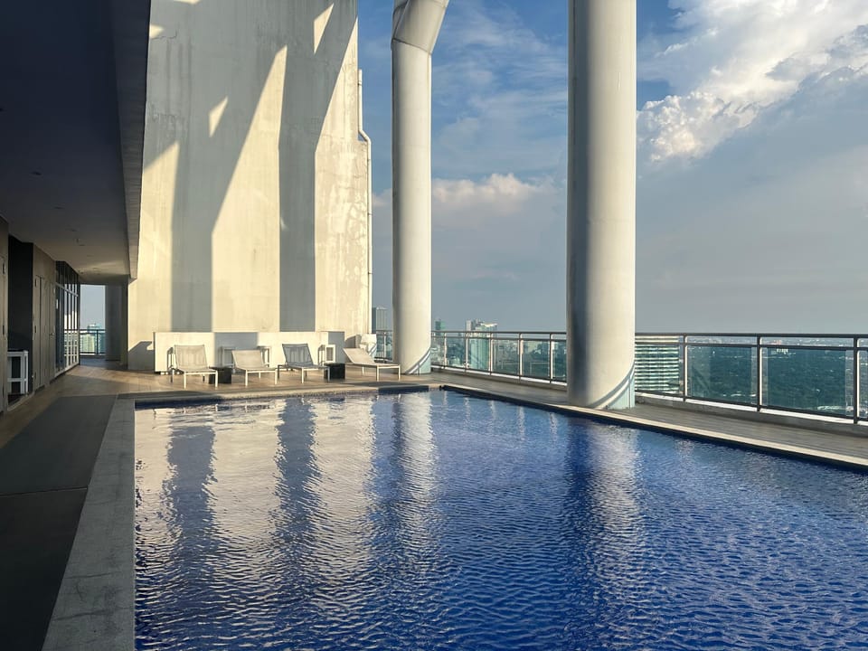 Acqua Private Residences - Iguazu Tower Hotel in Mandaluyong