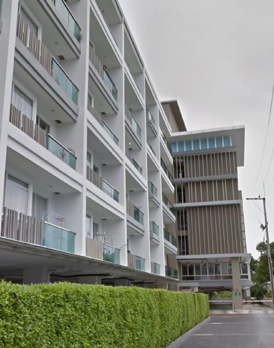 เดอะบลูเอ็กซ์บางแสน Apartment hotel in Chon Buri Changwat