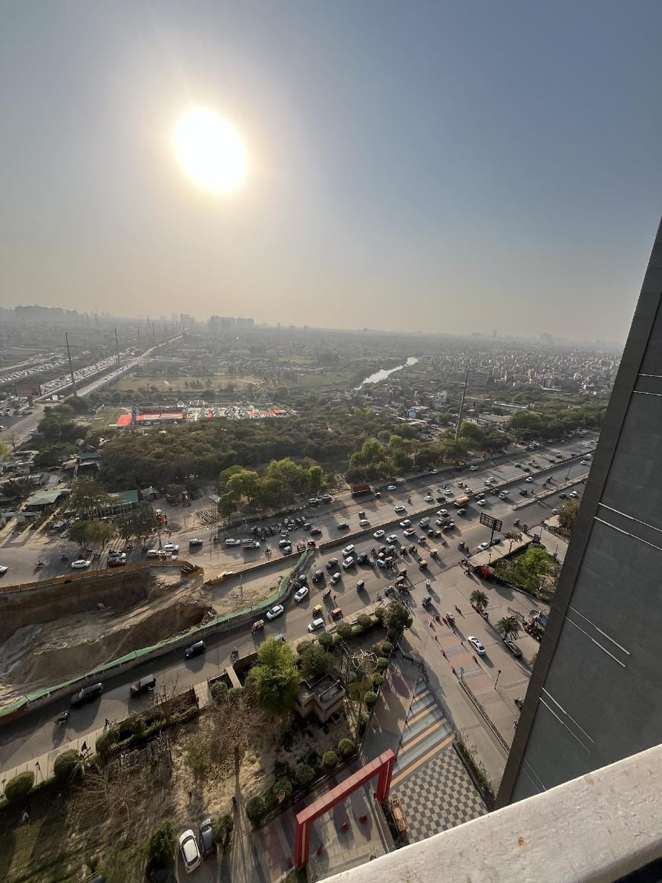 Gaur city view  Bed and Breakfast in Noida