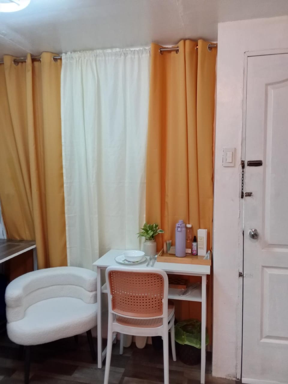 Makikituloy Po! Bed and Breakfast in Makati