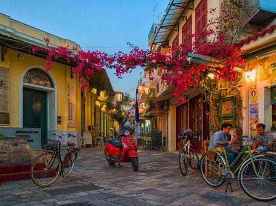 Uncover Kalamata's Hidden Gem - Cosy City Nest Hotel in Messenia