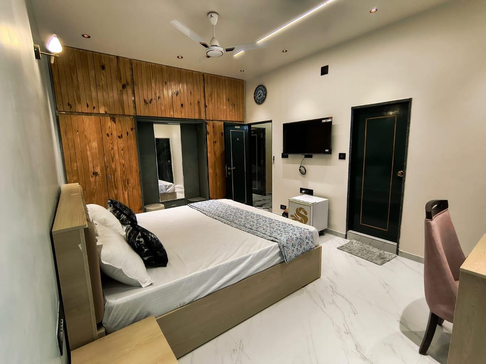 Amenity (Guest room)