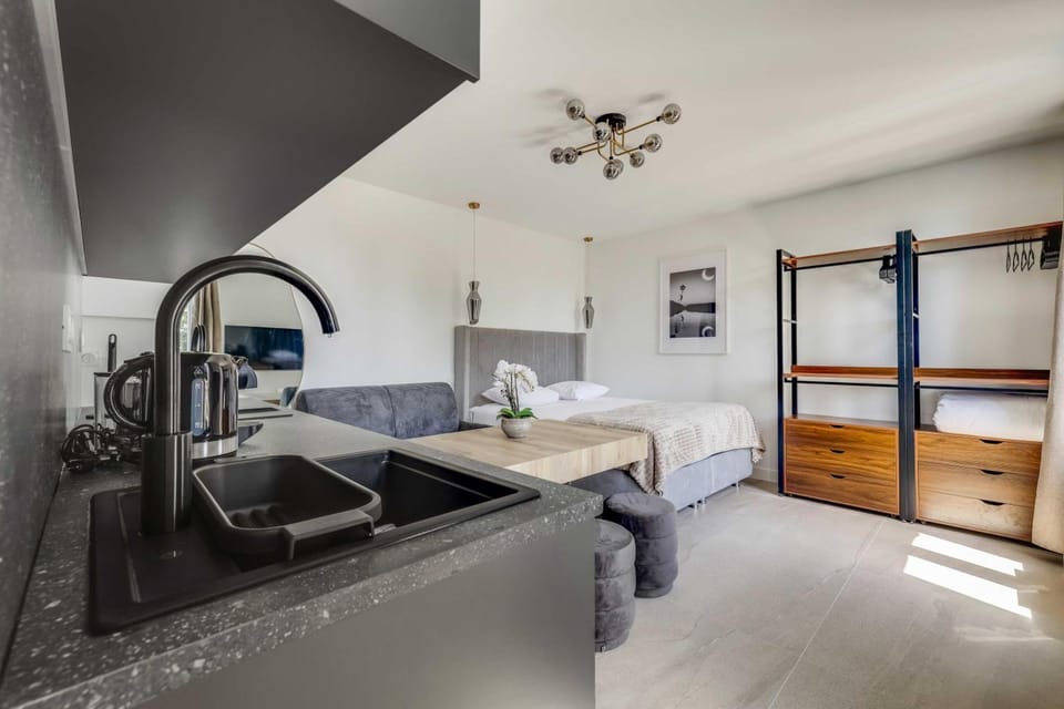 Modern Studio 3P - Aubervilliers Hotel in Aubervilliers