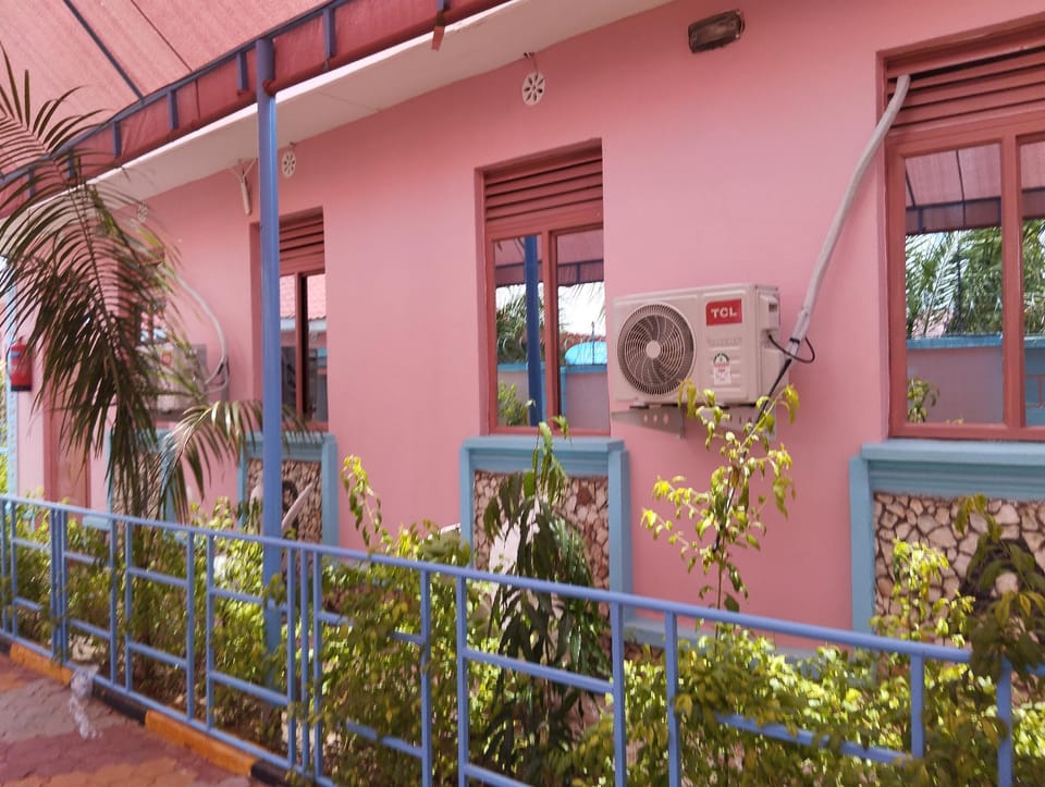 KinsCa Gardens Bed and Breakfast in Kenya