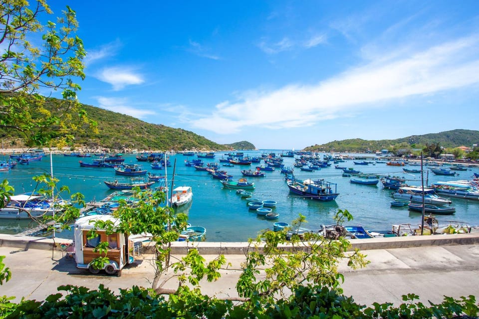 Chanh Ranh Quan Hotel in Khanh Hoa Province