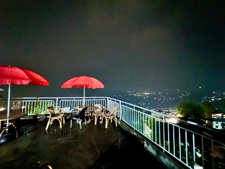 WoodBerry Hotel Murree Hotel in Punjab