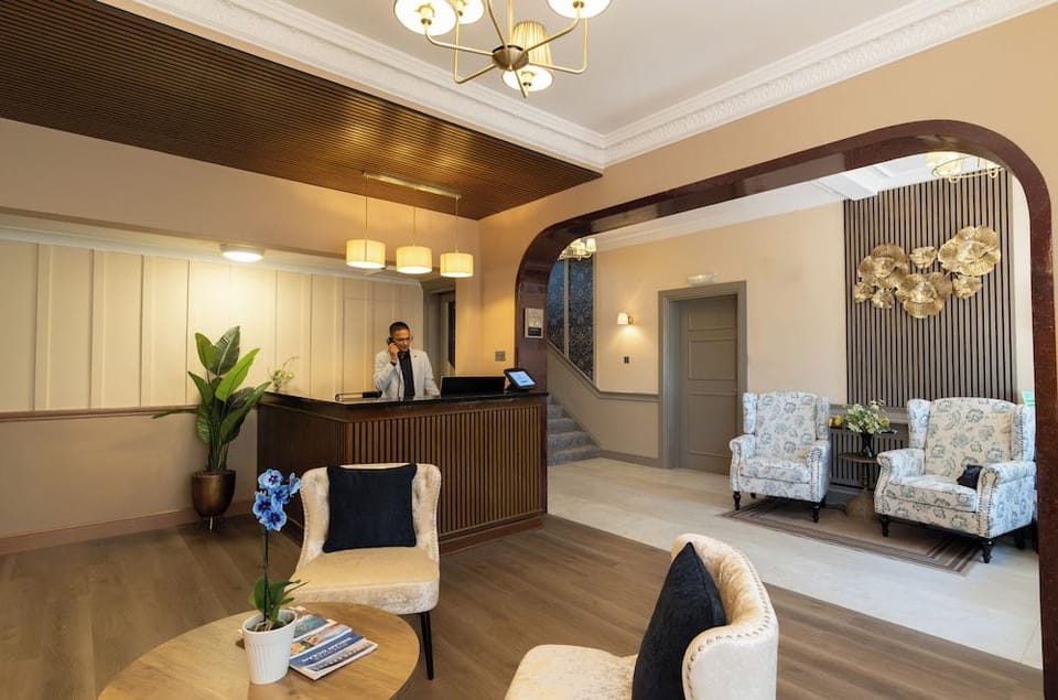 Heathrow Slough Hotel & Suites Hotel in Slough