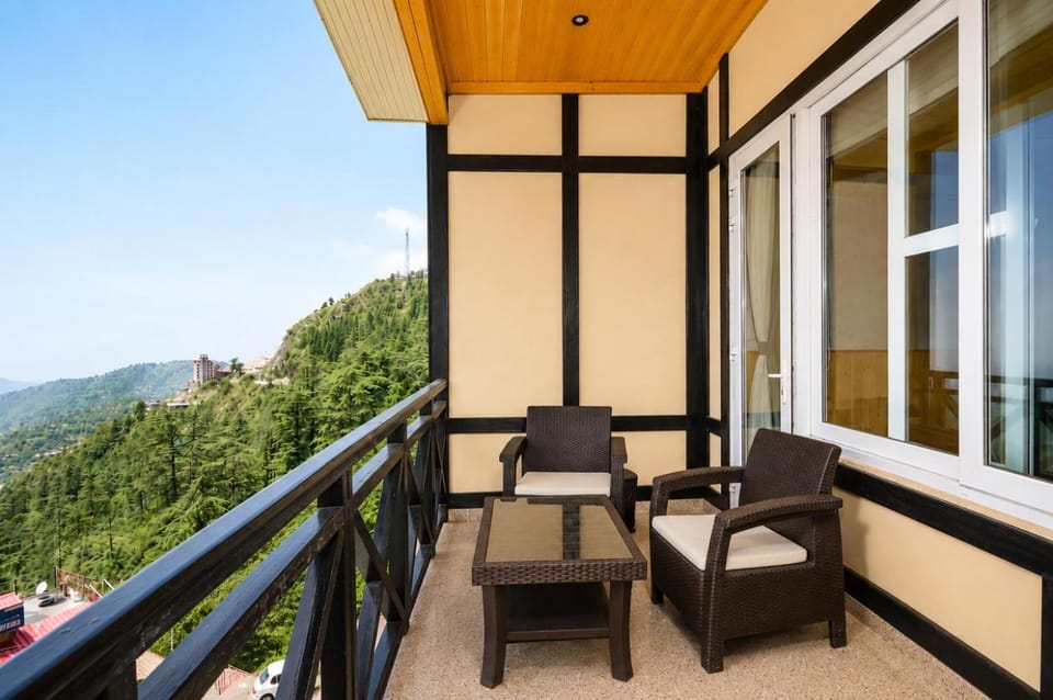 The Repose Naldehra Hotel in Himachal Pradesh