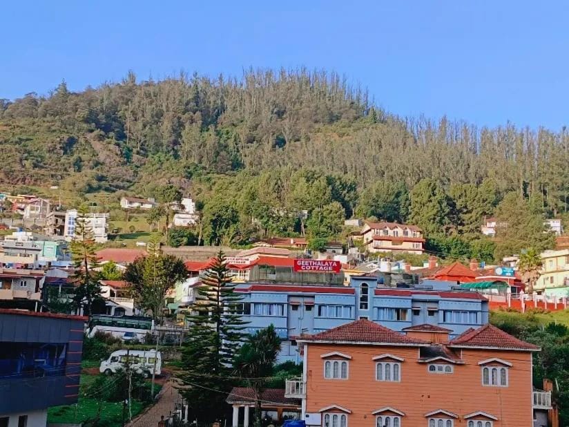 Hornbill Residency  Hotel in Ooty