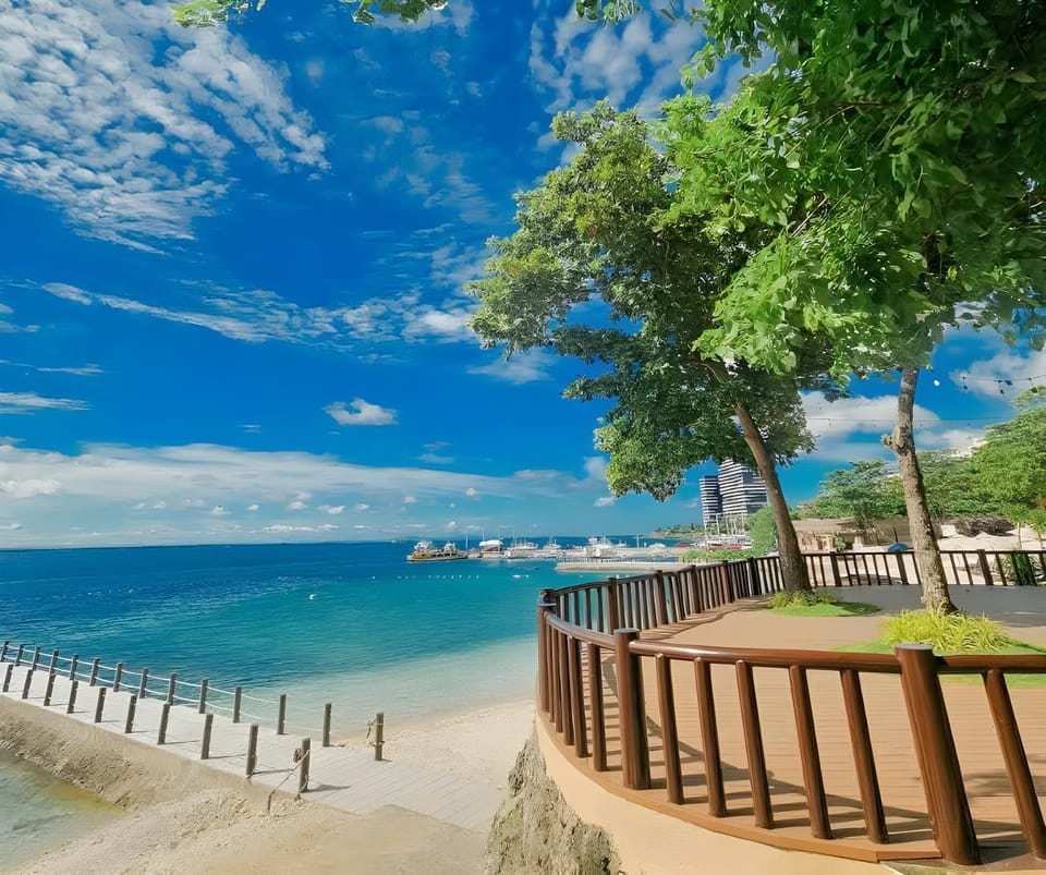 8 Newtown Boulevard Mactan Newtown Hotel in Lapu-Lapu City