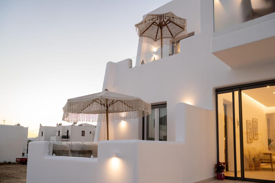 GuVer Luxury Suites Hotel in Naxos, Naxos and Lesser Cyclades, Greece