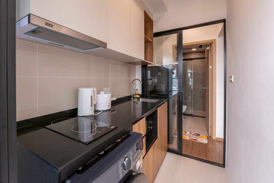 Уютная квартира возле метро и ТЦ (от 10 дней) Hotel in Bangkok