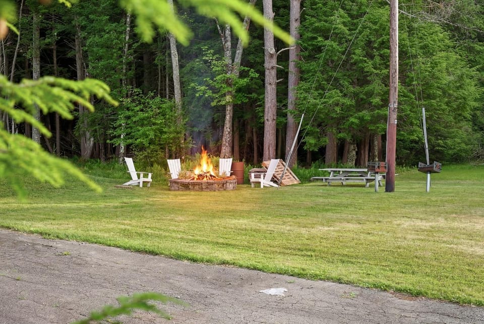 Sullivan Trail Inn and Suites Motel in Kidder Township