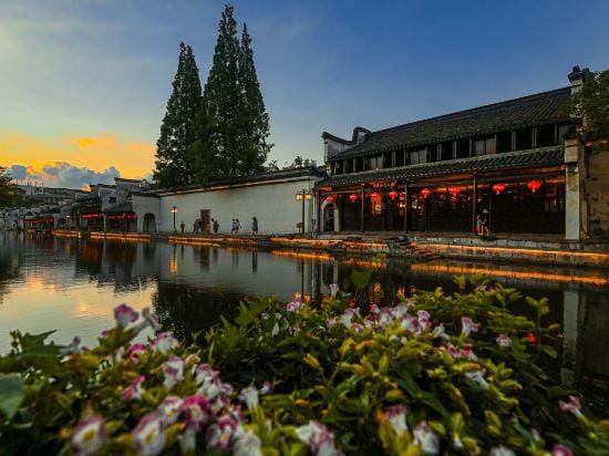 Tingjian Hotel in Suzhou