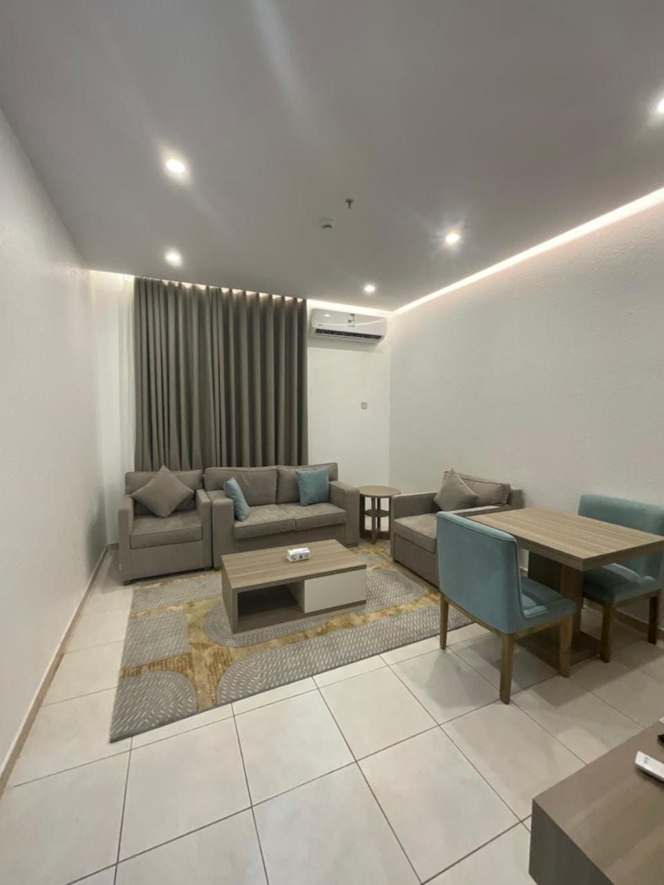 اجنحه البيداء فرع روزانا Apartment hotel in Medina