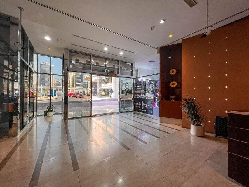 Cosmos Living Luxurious Suite Near Dubai Marina Hotel in Dubai