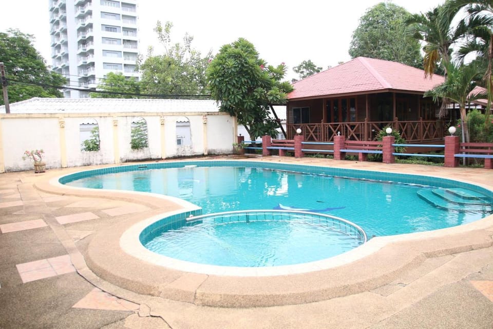 Ban Silachol บ้านศิลาชล Resort in Chon Buri Changwat