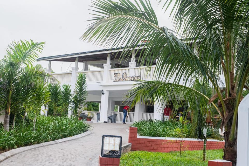  The Orchard 4° South Hotel in Kenya