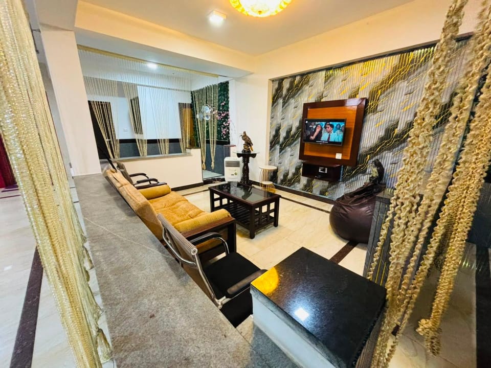 CLOUD COORG Love hotel in Madikeri