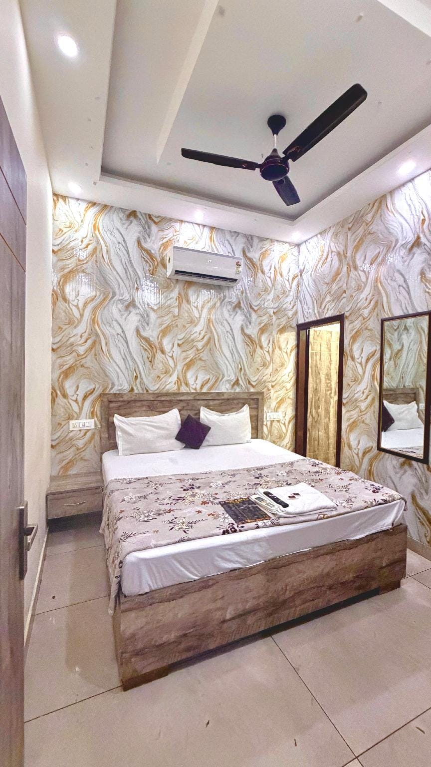 Amenity (Guest room)