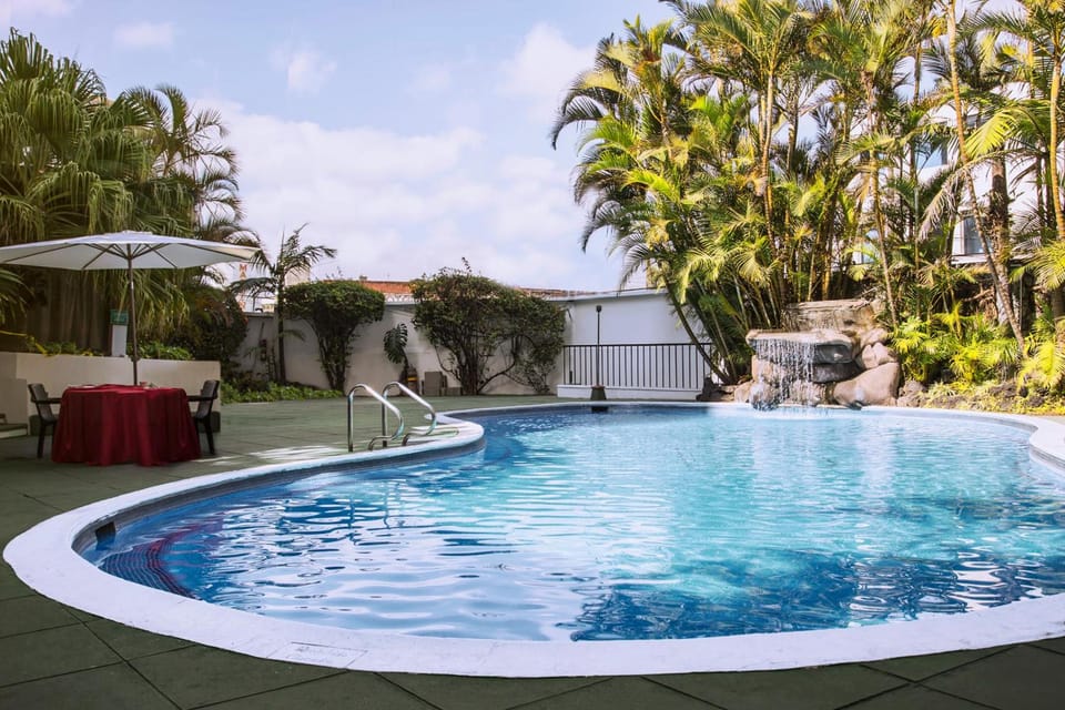 Swimming pool